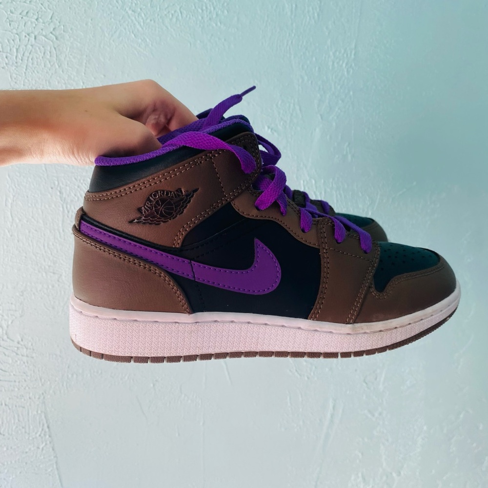 Nike Brown and Purple Women's Athletic Shoes